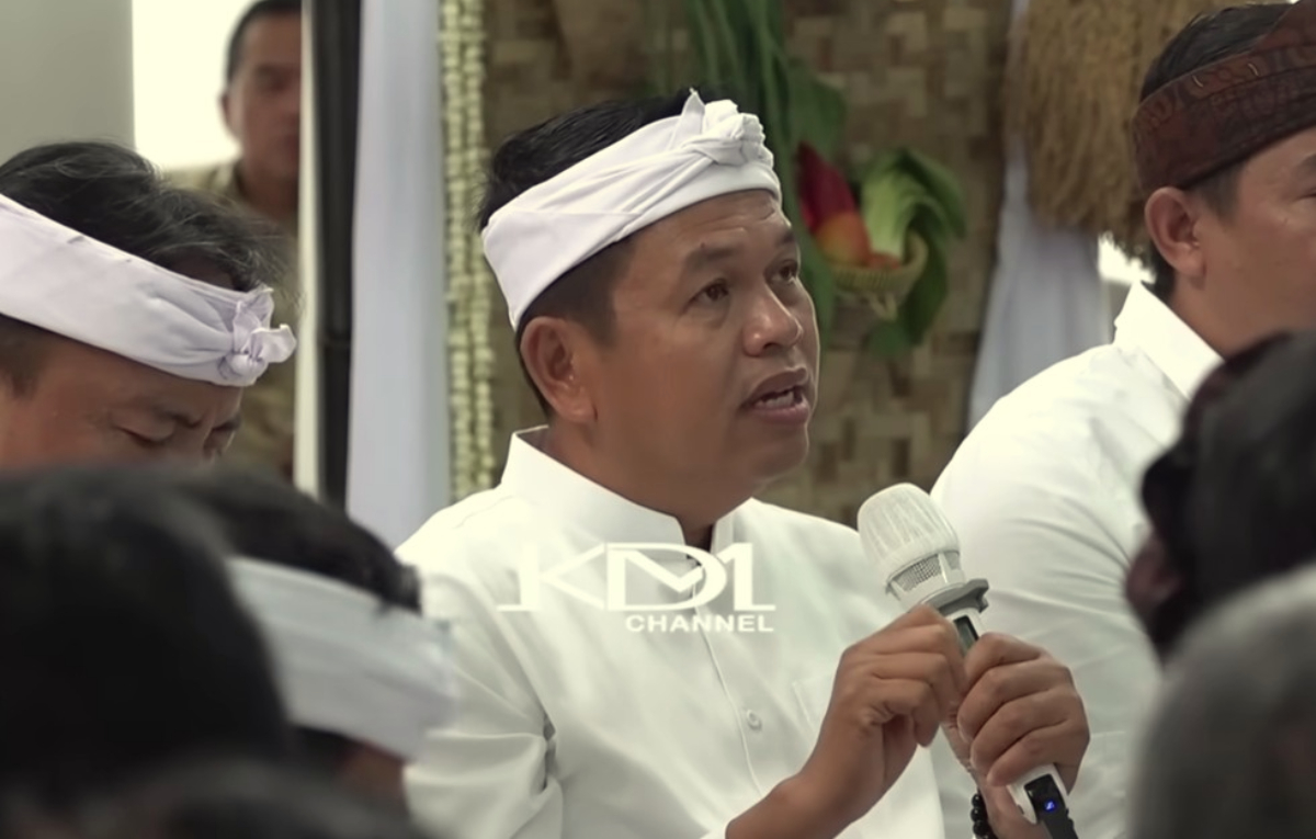 Gubernur Jawa Barat, Dedi Mulyadi menjelaskan kesulitan daerah yang dipimpinnya.