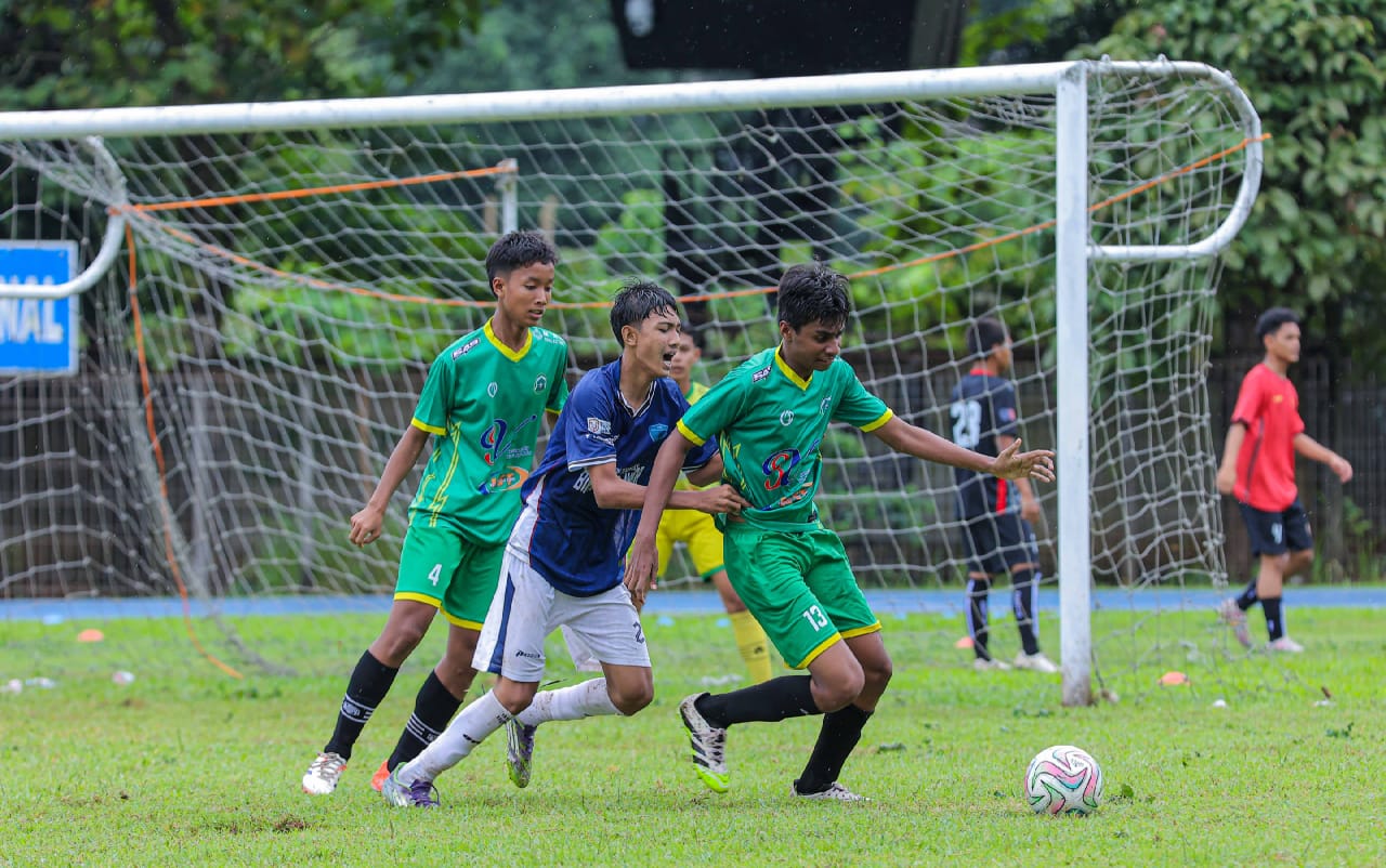 Persikabo Bogor U-16 (hijau) meraih kemenangan atas Bintang Junior U-16 dalam laga perdana Grup C Liga Topskor 2026 di Lapangan TNI AU, Cilangkap, Jakarta Timur pada Minggu 11 Januari 2026.