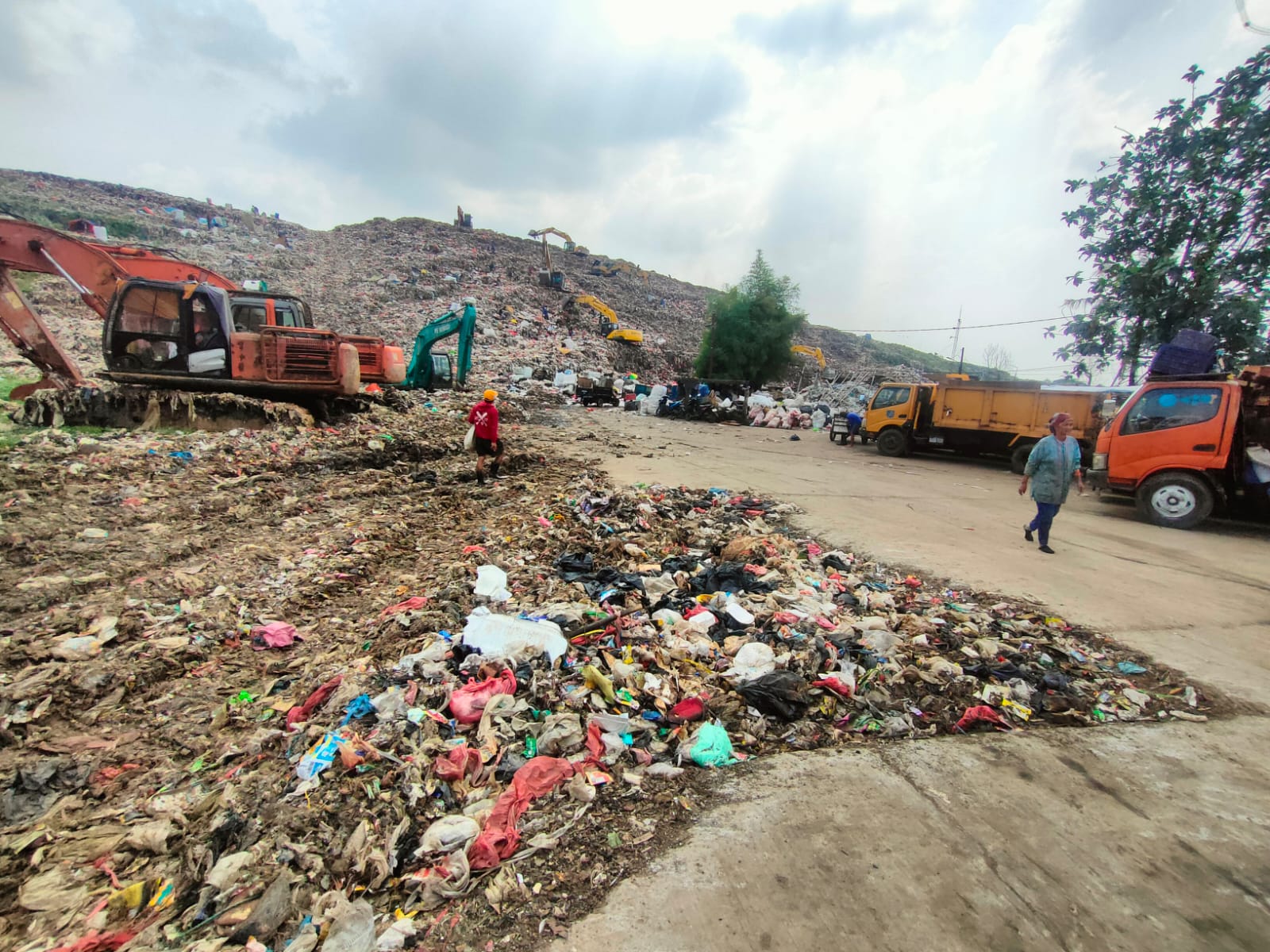 Ilustrasi Tempat Pembuangan Akhir Sampah (TPAS) Cipayung, Kota Depok.