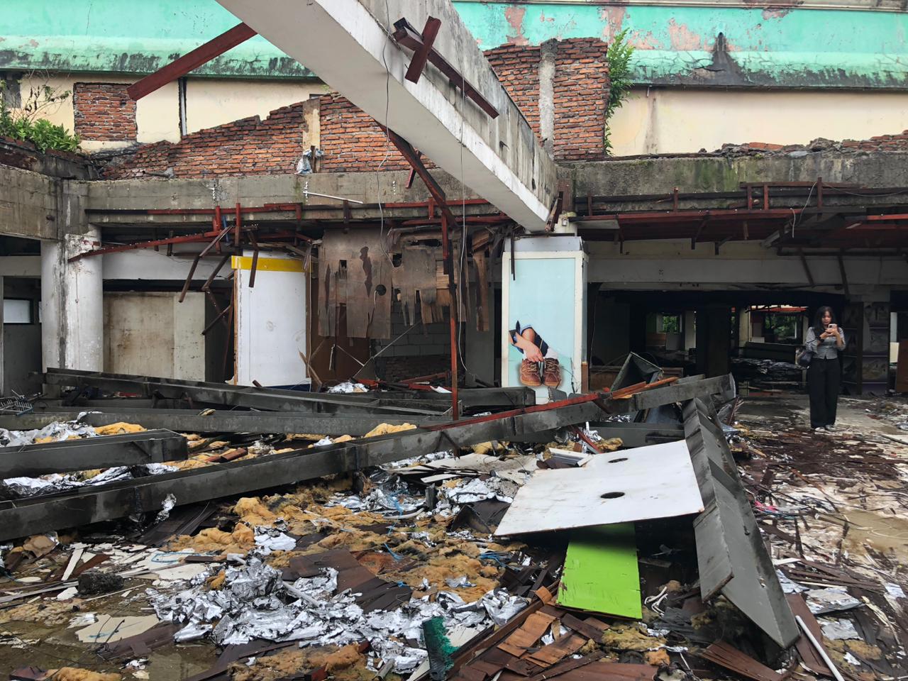 Kondisi terkini bagian atas bangunan Pasar Bogor, Jalan Suryakencana, Kecamatan Bogor Tengah, Kota Bogor.