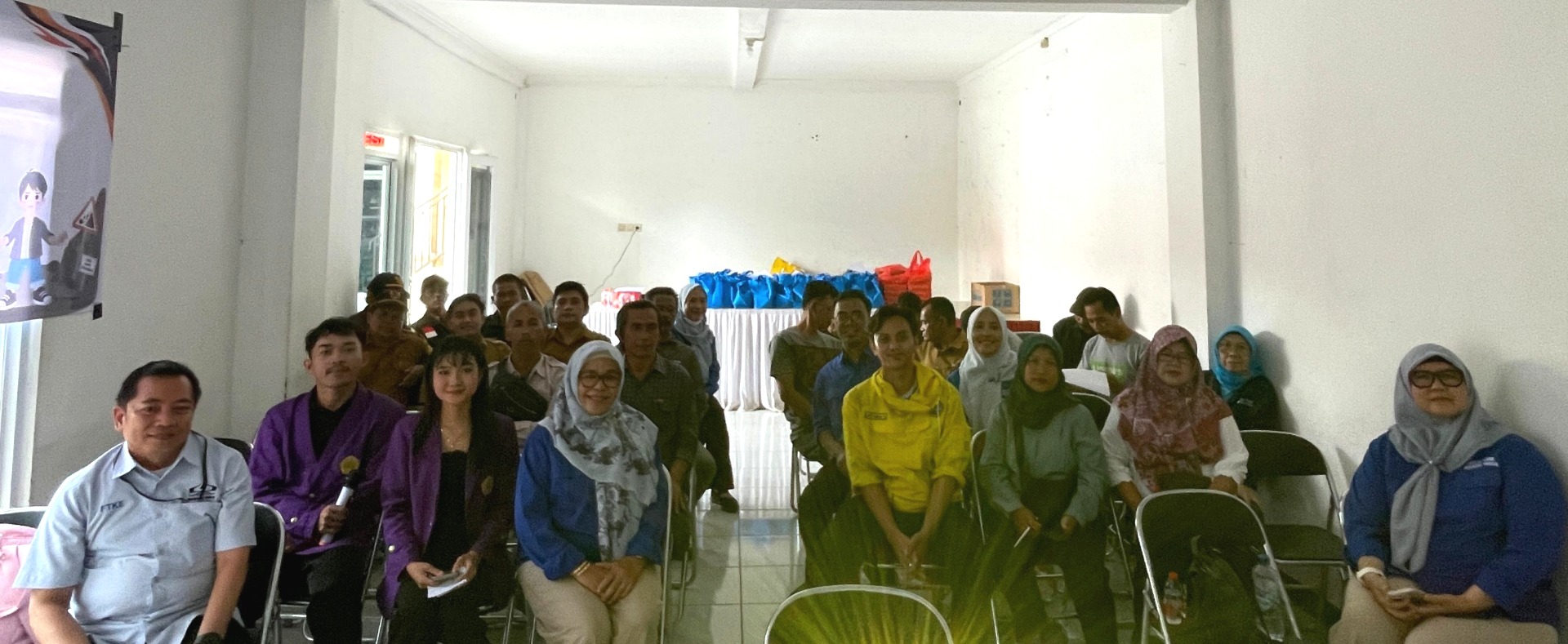 Unpak bekerja sama dengan Universitas Trisakti, bermitra dengan Desa Bojong Koneng, Kecamatan Babakan Madang, Kabupaten Bogor.