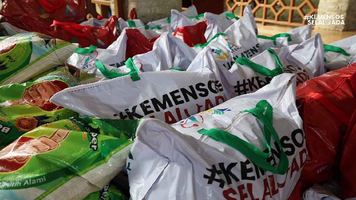 Ilustrasi penyaluran bansos beras 10 Kg