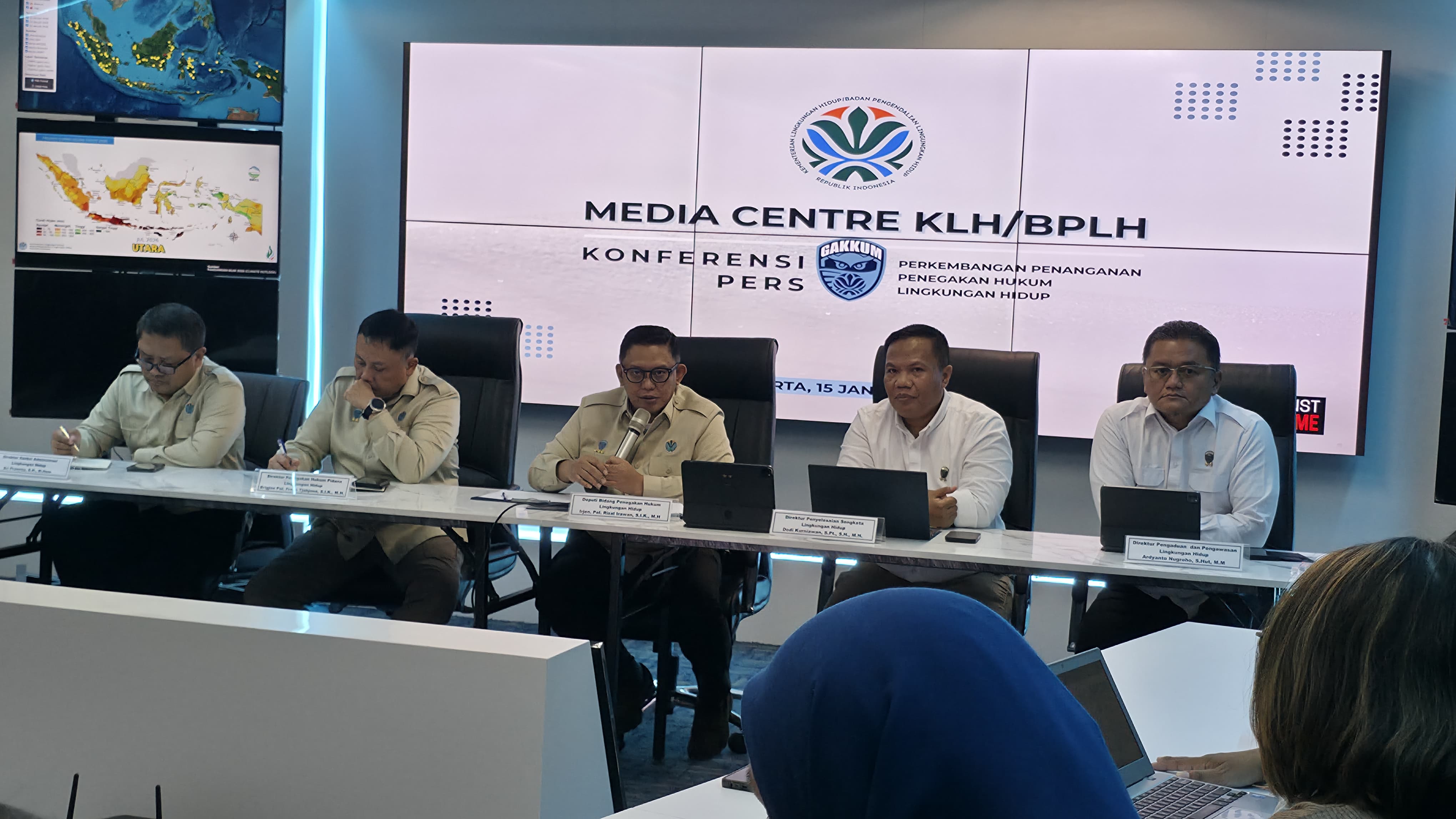 Kementerian Lingkungan Hidup layangkan gugatan perdata kepada enam perusahaan di Sumatera Utara.