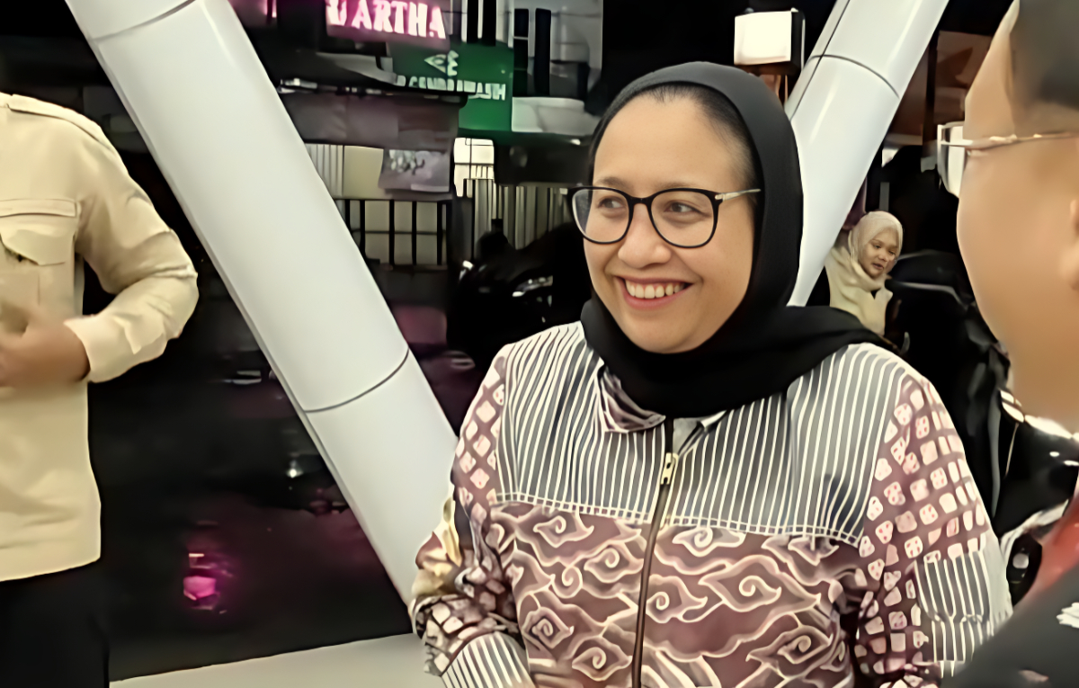 Wakil Kepala BGN, Nanik Sudaryati Deyang mengunjungi&nbsp;korban dugaan keracunan MBG di&nbsp;Grobogan.