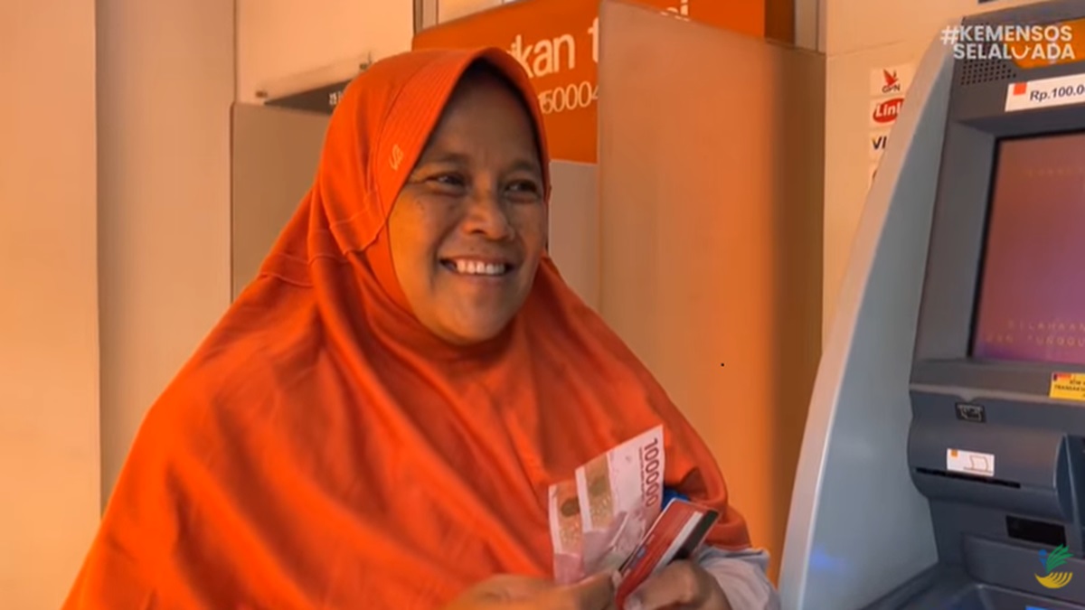Ilustrasi KPM cairkan saldo bansos BPNT tahap 4 susulan.