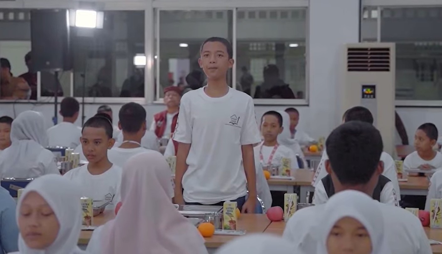 Ilustrasi siswa sekolah yang menerima pencairan bantuan PIP