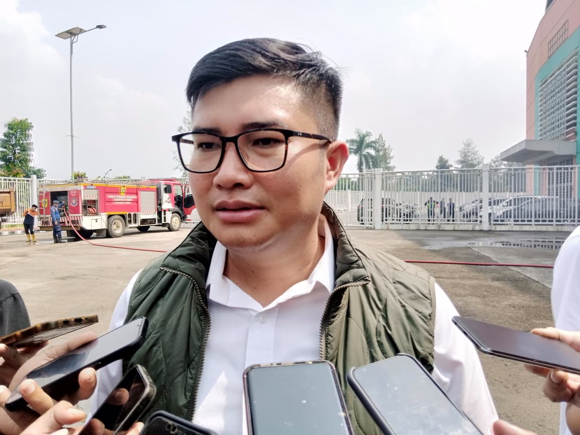 Ketua DPRD Kabupaten Bogor, Sastra Winara saat menyambangu dua dinas baru yang berkantor di Vivo Mall, Jalan Raya Bogor.
