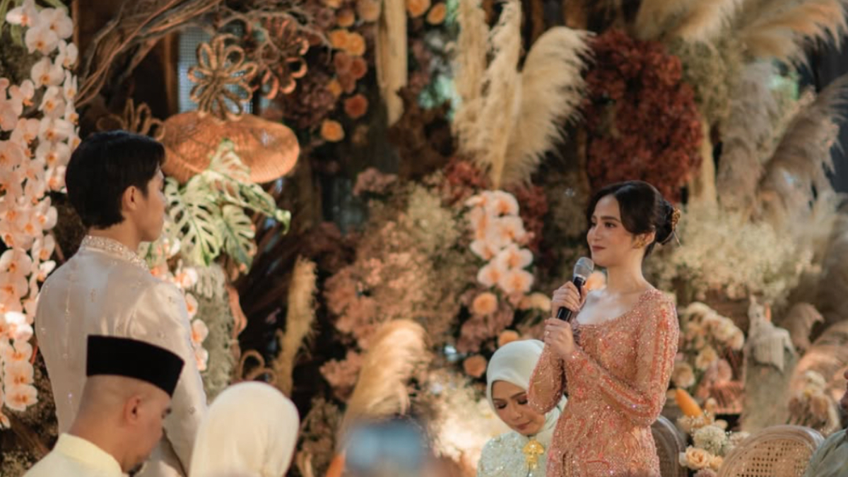 Lamaran El Rumi dan Syifa Hadju.
