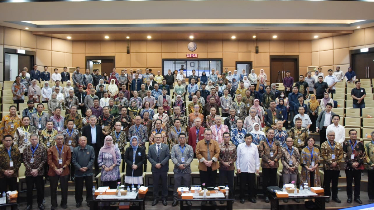 Para Rektor Perguruan Tinggi Negeri Badan Hukum (PTNBH) melakukan perumusan strategi creative financing pada&nbsp;kegiatan U25 Leaders Forum.