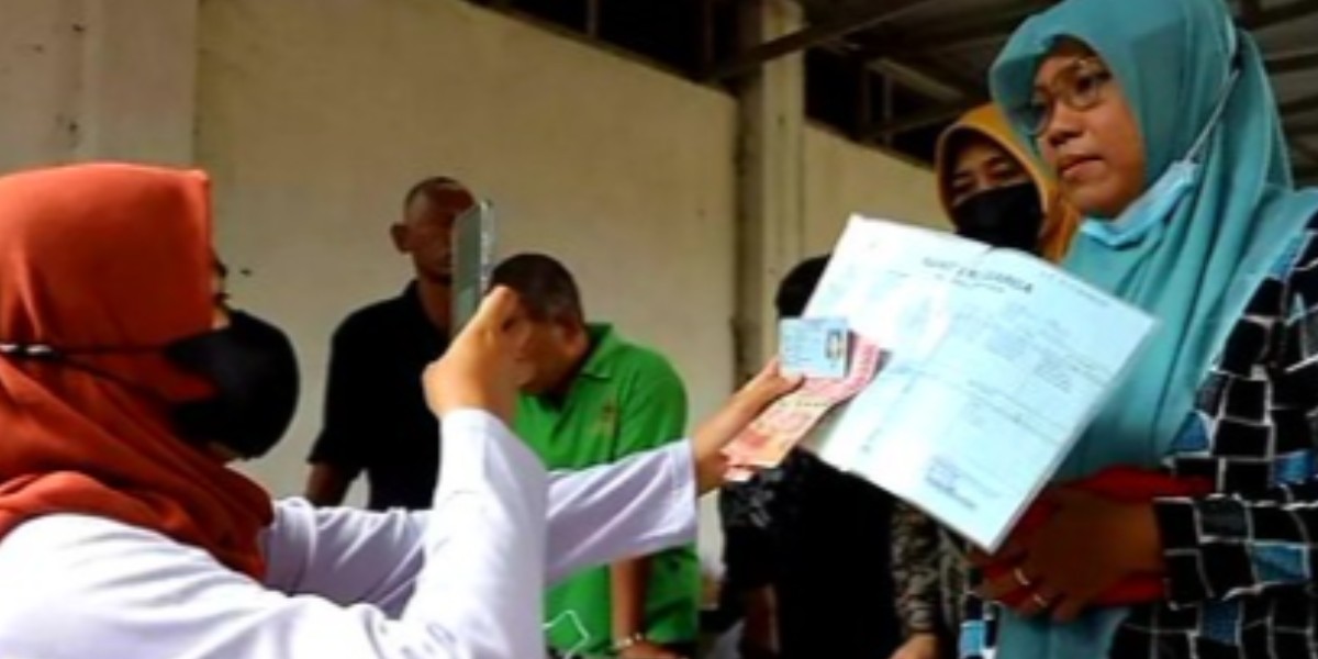 Berbagai penyaluran bansos Januari 2026, dari PIP, PBI JKN, hingga MBG.