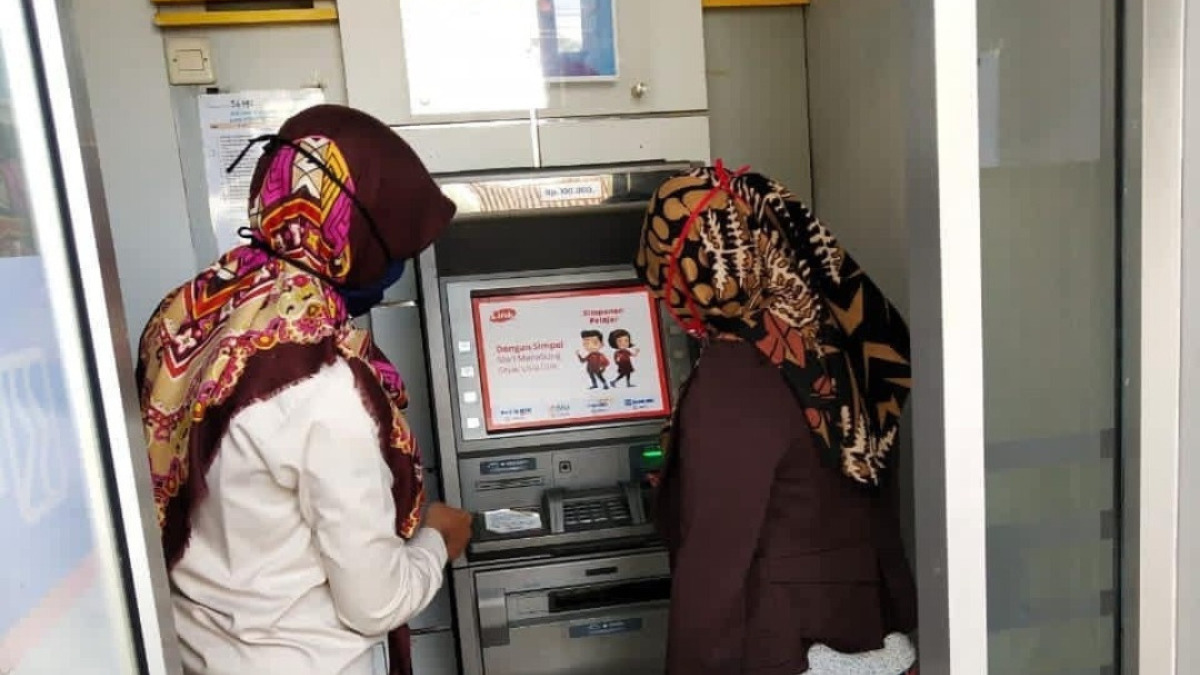 Ilustrasi pengecekan saldo bansos PKH BPNT tahap 1 2026