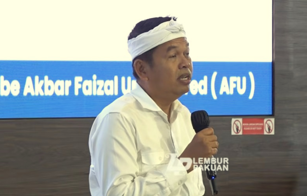 Gubernur Jawa Barat, Dedi Mulyadi mengungkapkan masalah BUMD.