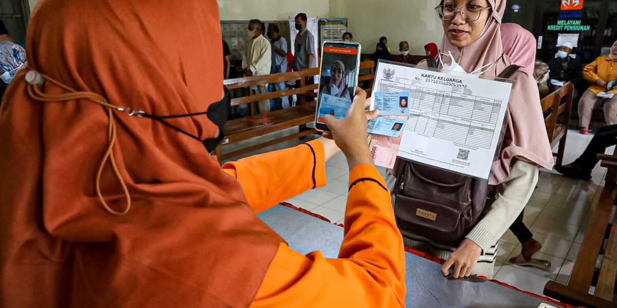 Ilustrasi KPM penerima bansos