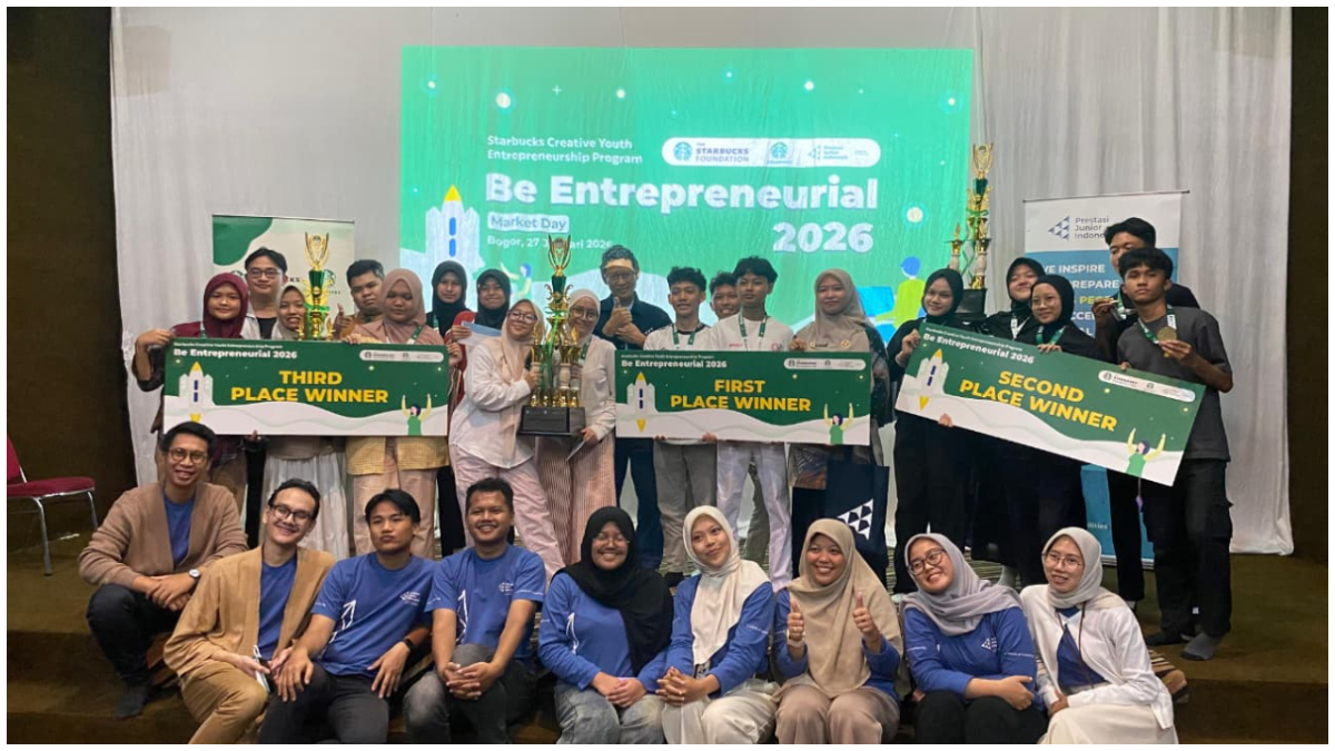 Sejumlah siswa SMAIT Al Madinah Bogor saat mengikuti &lrm;JA Be Entrepreneur.