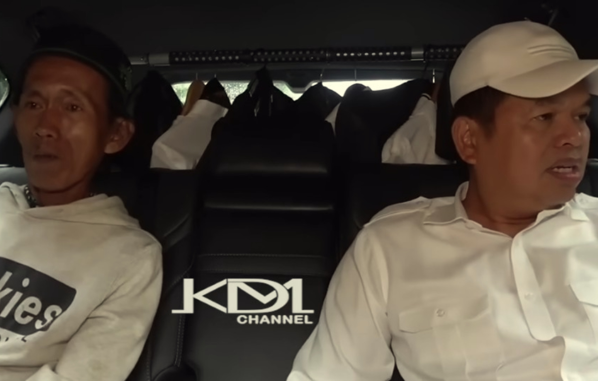 Gubernur Jawa Barat, Dedi Mulyadi bersama Ajat Sudrajat.