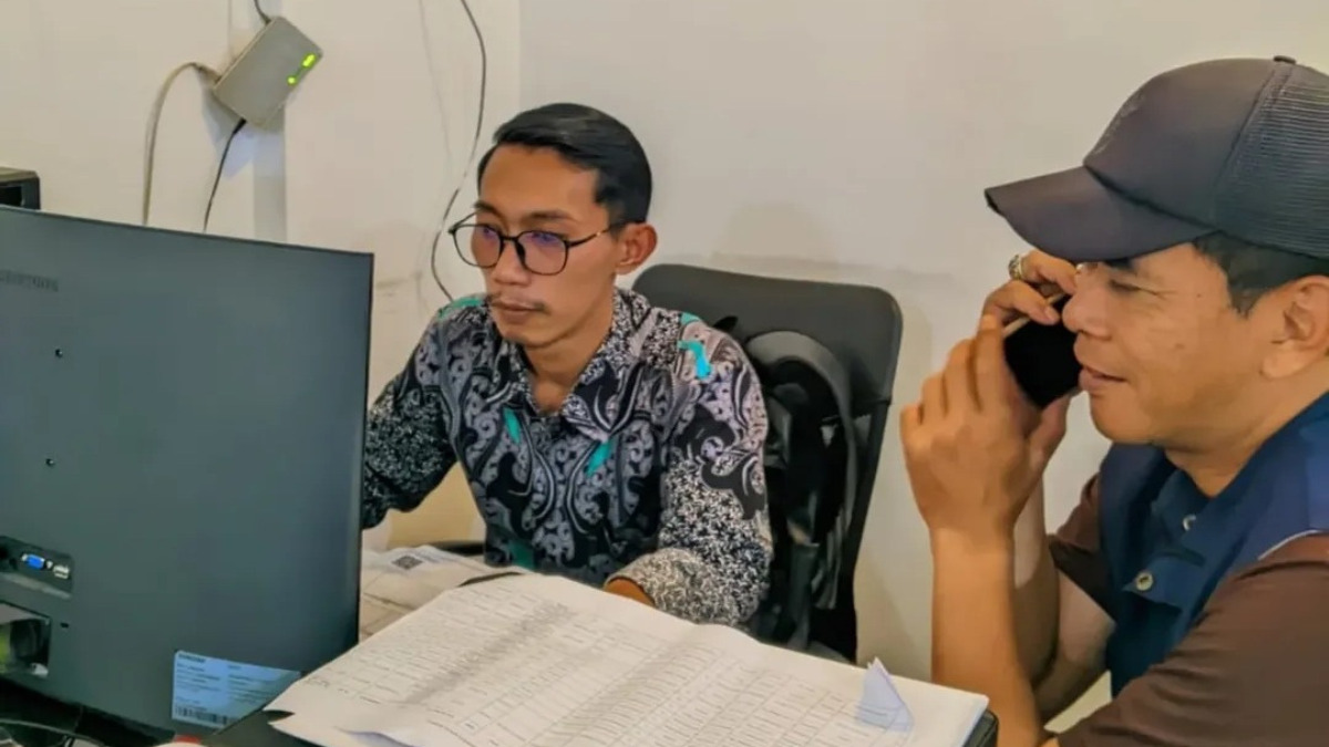 Ilustrasi operator SIKS-NG mengecek kuota bansos 2026