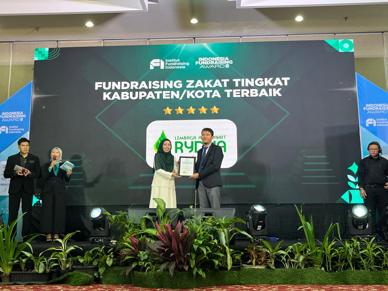 Indonesia Fundraising Award (IFA) 2025 berlangsung di Lorin Hotel Sentul, Kecamatan Babakan Madang, Kabupaten Bogor, Selasa 27 Januari 2026.