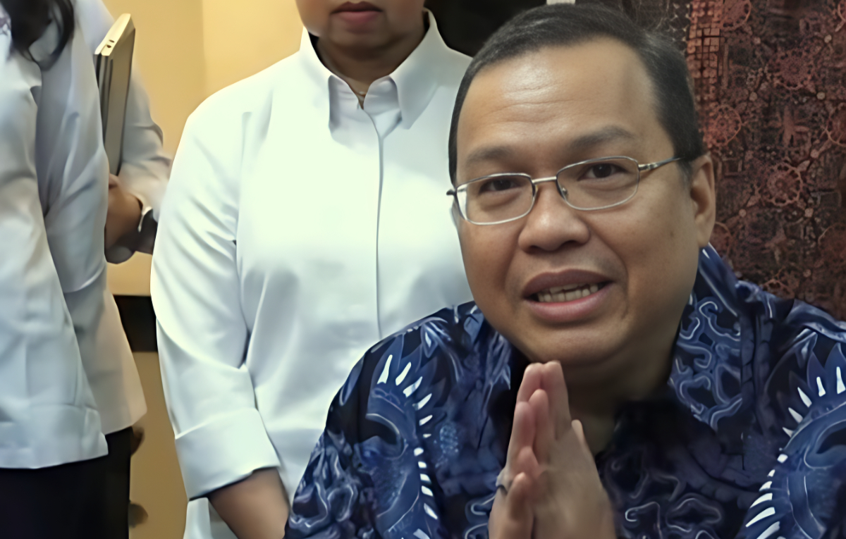 Dirut BEI, Iman Rachman mengundurkan diri setelah IHSG mengalami penurunan.