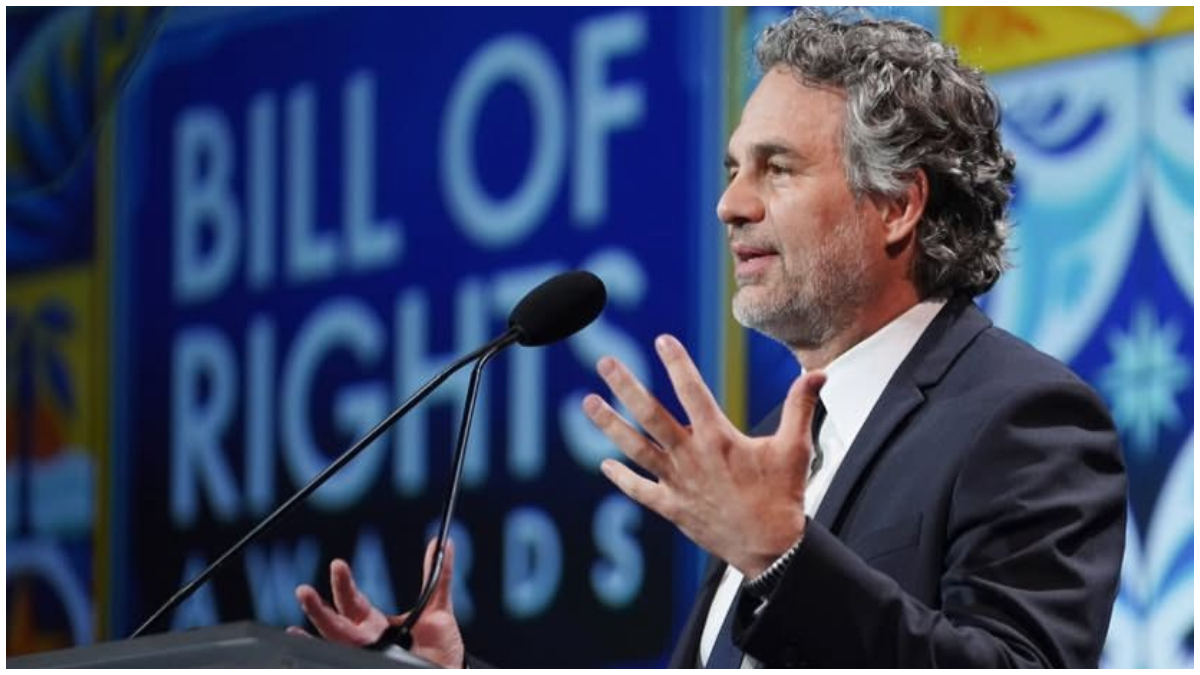 Foto Mark Ruffalo dalam salah satu kegiatan dan postingan pribadinya.