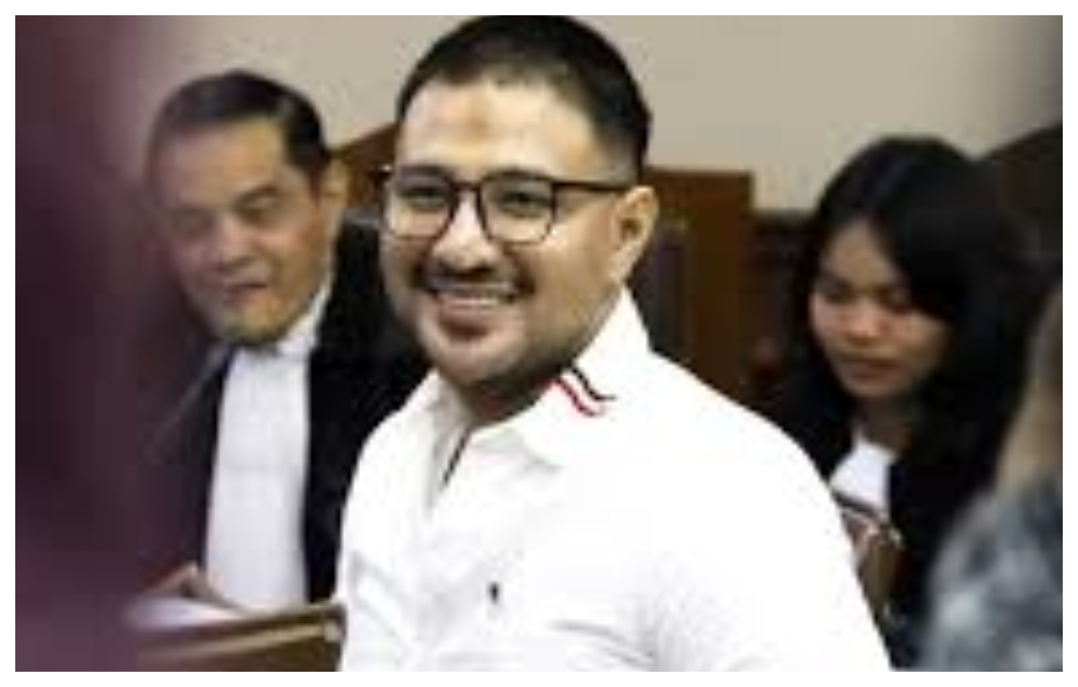 Ammar Zoni, saat menjalani proses persidangan kasus narkoba.