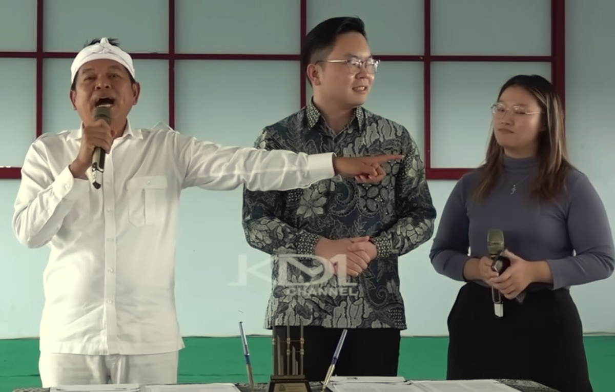 Gubernur Jawa Barat, Dedi Mulyadi berdialog dengan perwakilan perusahaan asal China.