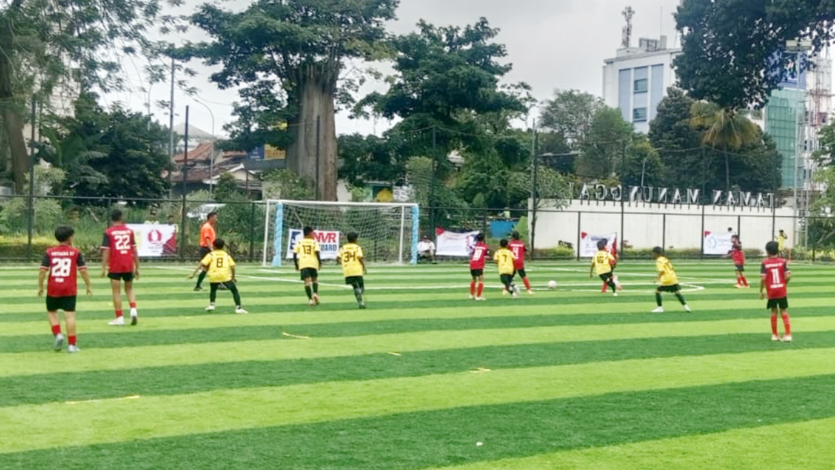 Sekolah Sepakbola (SSB) Mutiara 97 menggelar turnamen bertajuk &lsquo;Bogor Bageur&rsquo; di Lapangan Taman Manunggal, Sabtu dan Minggu 31 Januari hingga 1 Februari 2026.