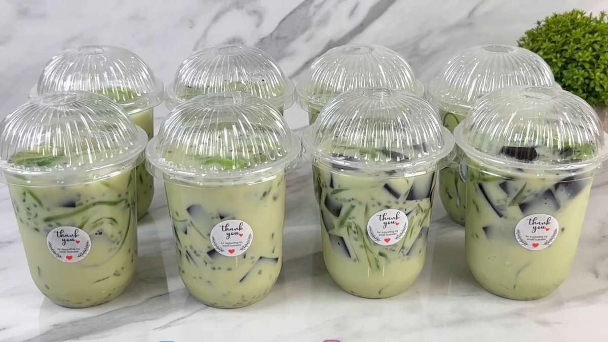 Es matcha kekinian untuk ide takjil Ramadhan