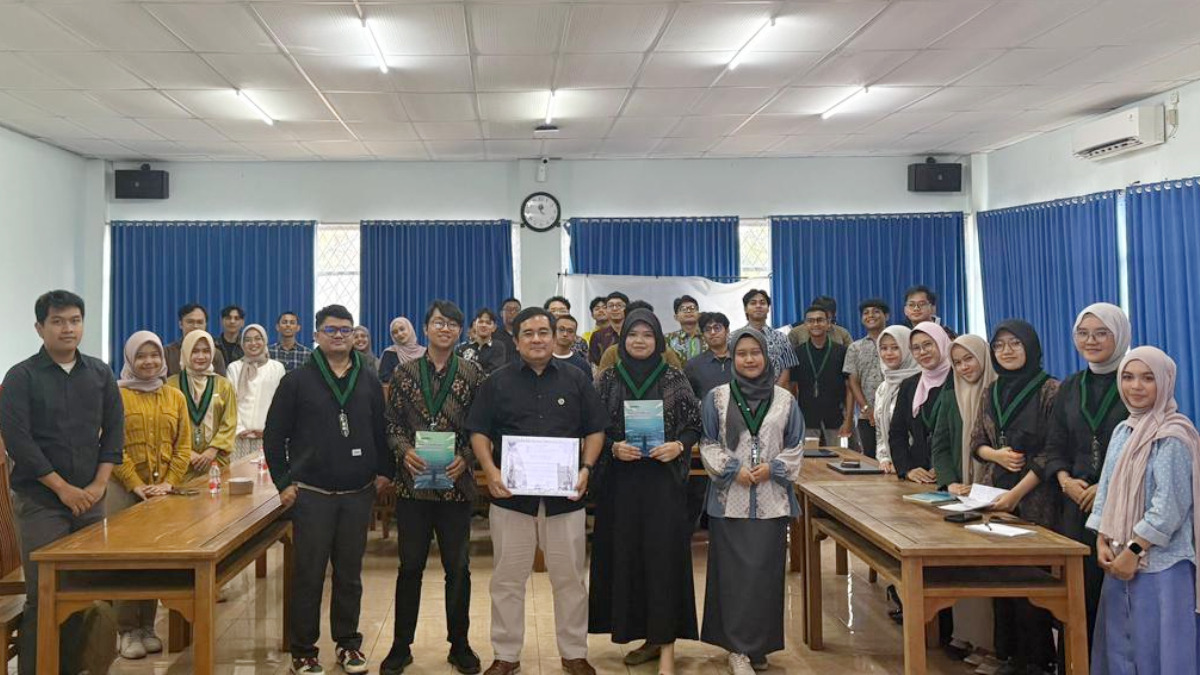 Ceremony peluncuran buku administasi HMI Cabang Bogor.