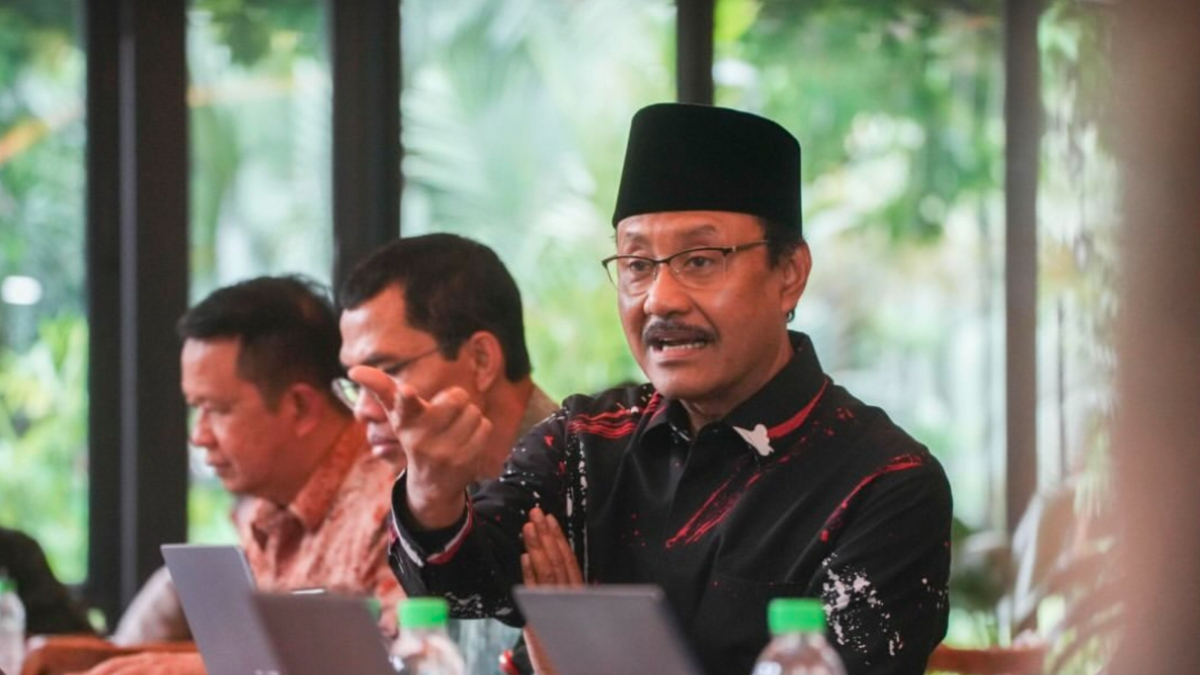 Menteri Sosial Saifullah Yusuf