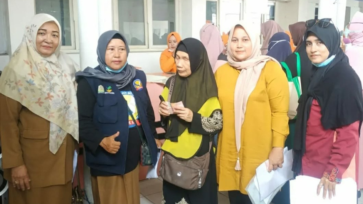 Ilustrasi. KPM dengan bansos PKH BPNT yang sudah cair.