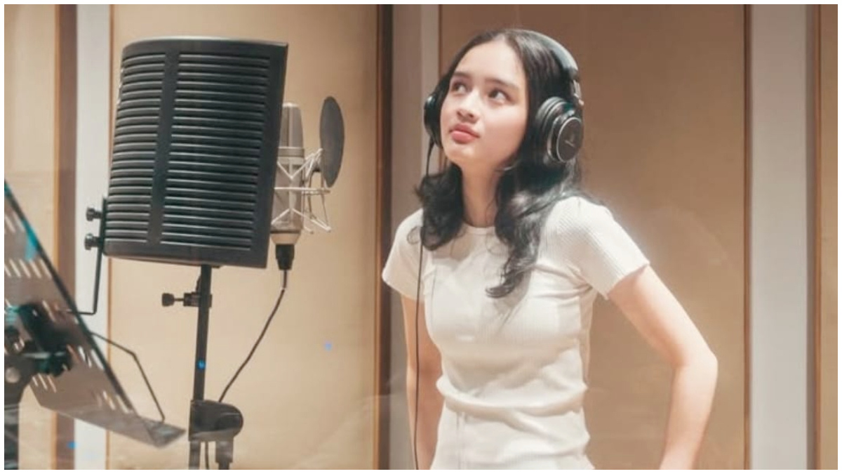 Katyana Mawira saat proses pembuatan single terbarunya, Tongkat Sihir.