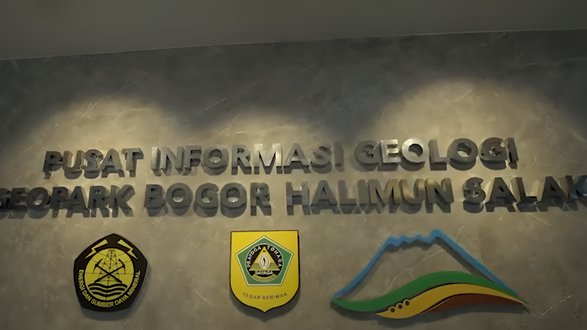Pusat Informasi Geologi Geopark Halimun Salak di Kabupaten Bogor.