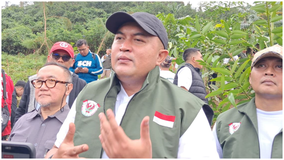 Bupati Bogor, Rudy Susmanto saat menyampaikan keterangan soal pembebasan lahan untuk proyek Underpass Citayam.