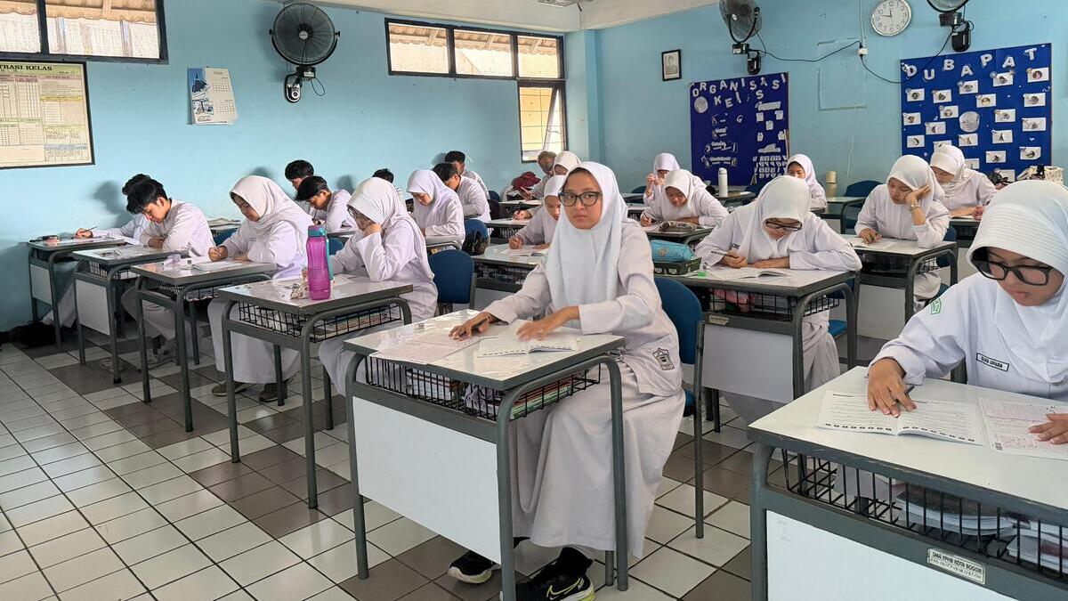 Test TOEFL ITP di SMA Plus YPHB.