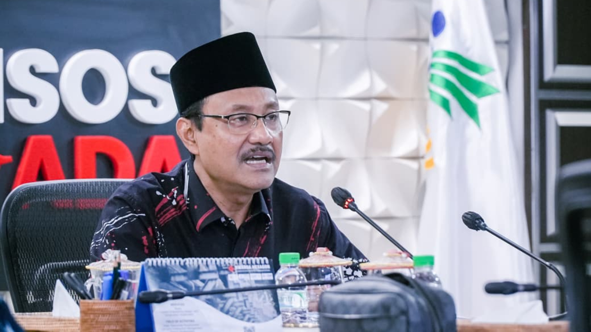 Menteri Sosial Saifullah Yusuf saat menghadiri rapat bersama ketua tim (Katim) Pendamping PKH tingkat Provinsi dan Kabupaten/Kota secara daring di Kantor Kemensos, Jakarta, Kamis, 22 Januari 2026
