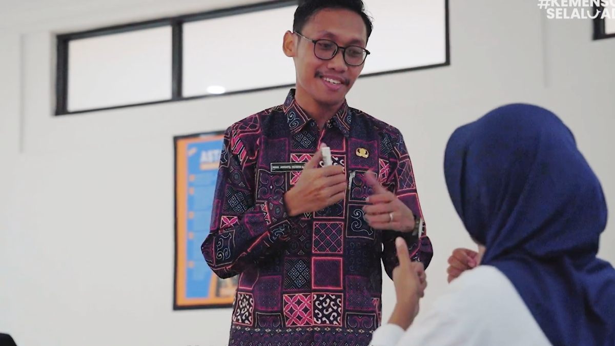 Ilustrasi guru yang berhak mendapat tunjangan atau TPG