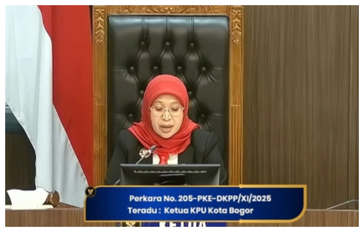 Siaran Langsung Sidang Pembacaan Putusan  Perkara dugaan pelanggaran Kode Etik Penyelenggara Pemilu di Ruang Sidang DKPP, Jakarta, Senin 9 Februari 2026.