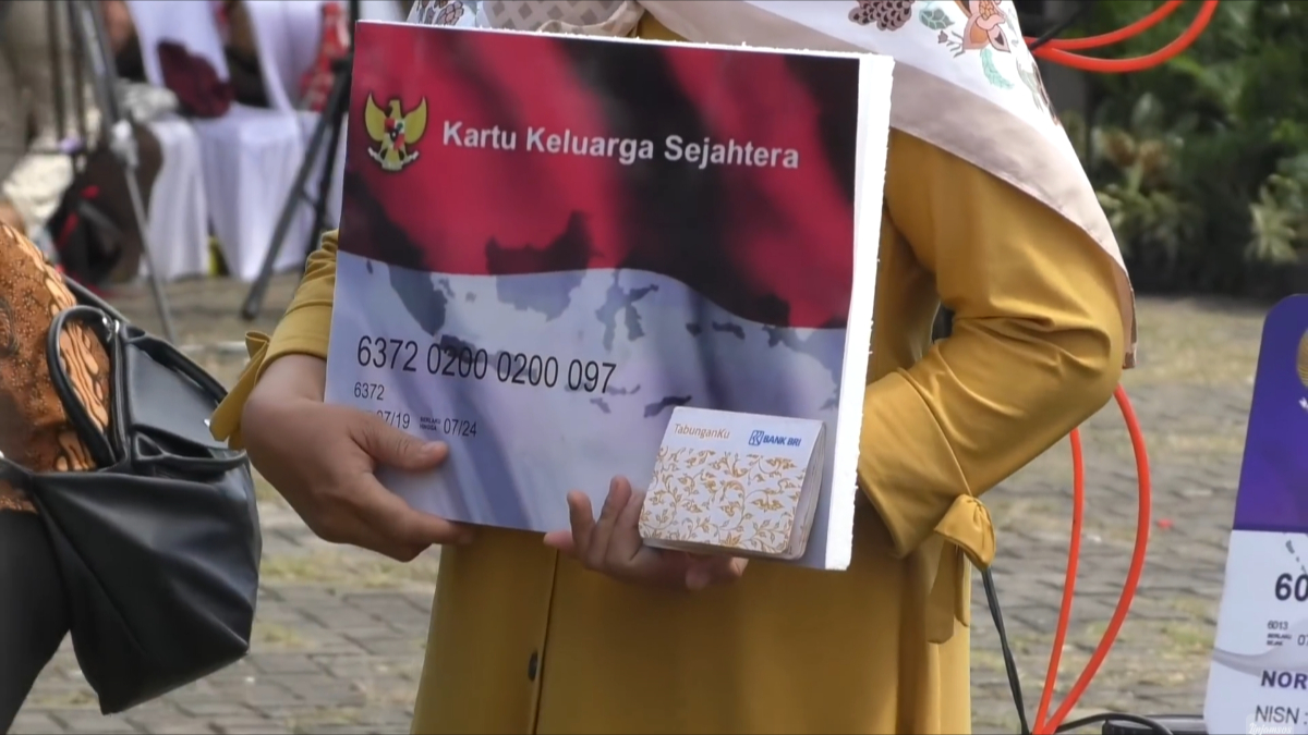 Ilustrasi penyaluran bansos