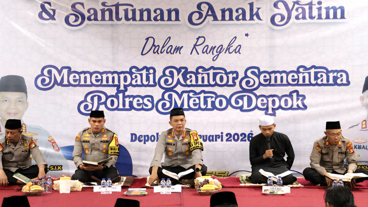 Tasyakuran dan doa bersama digelar Polres Metro Depok untuk menempati kantor sementara.