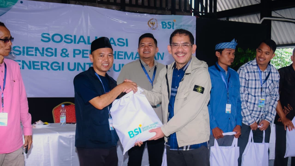 Anggota DPR RI, Asep Wahyuwijaya saat hadiri&nbsp;sosialisasi efisiensi dan penghematan energi untuk UMKM di Kabupaten Bogor,&nbsp;Jumat 13 Februari 2026.