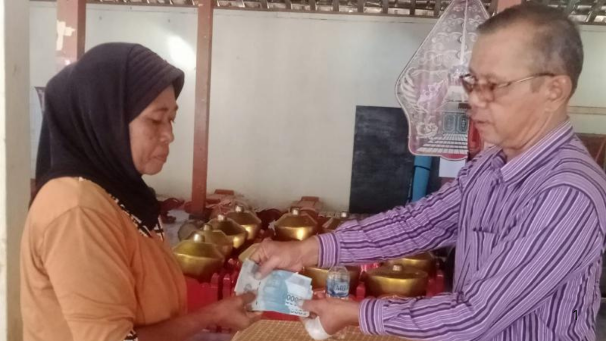 Ilustrasi KPM terima bansos