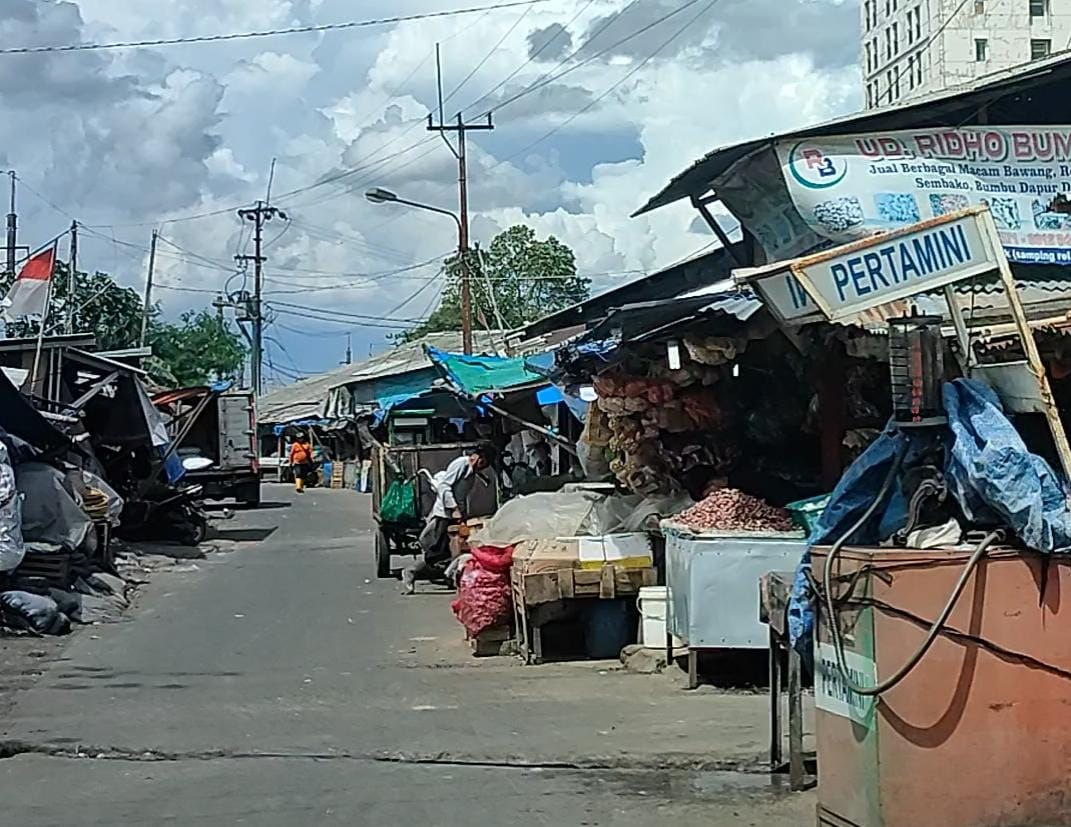 Ilustrasi, aktifitas perdagangan Pasar Kemiri Muka, Kota Depok.
