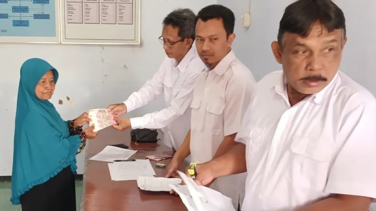 Ilustrasi pencairan bansos BPNT Rp600 ribu