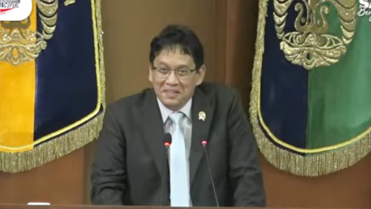 Menteri Keuangan&nbsp;Purbaya Yudhi Sadewa&nbsp;saat menyampaikan pidato&nbsp;dalam acara Wisuda Universitas Indonesia (UI) Program Sarjana dan Vokasi di Balairung UI Depok.