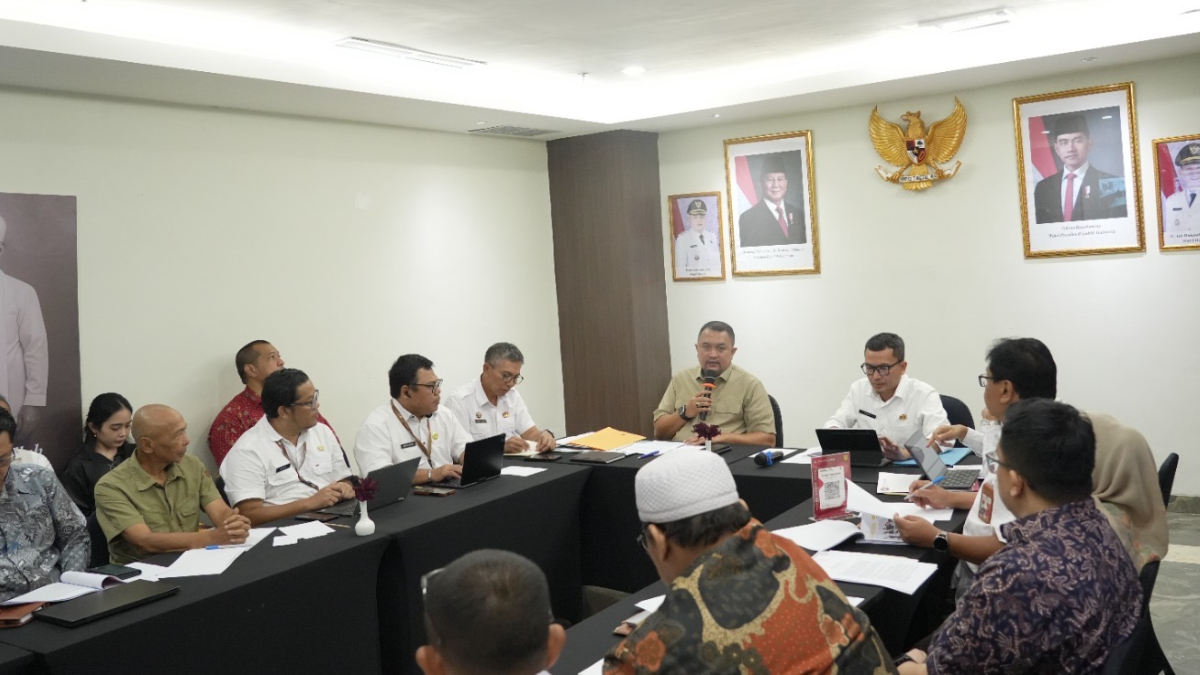Bupati Bogor Rudy Susmanto dalam&nbsp;Rapat Umum Pemegang Saham (RUPS) gabungan empat BUMD Pemerintah Kabupaten Bogor.