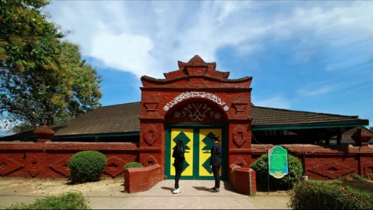 Masjid Agung Sang Cipta Rasa, Cirebon, Jawa Barat.