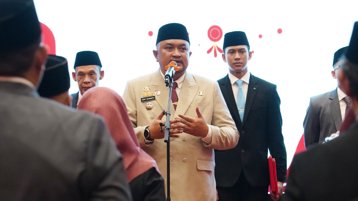 Bupati Bogor Rudy Susmanto usai melantik 21 pejabat administrator dan pejabat pengawas di lingkungan Pemerintah Kabupaten Bogor.