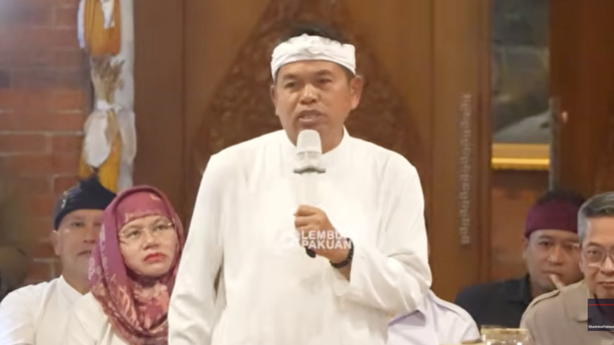 Gubernur Jawa Barat Dedi Mulyadi saat memberi arahan kepada jajaran pejabat di lingkungan Pemprov Jabar.