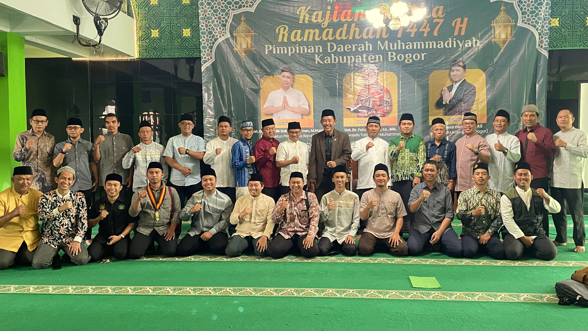 Berfoto bersama usai kajian Dhuha Ramadhan 1447 Hijriah di Masjid Al-Awalien, Kecamatan Leuwiliang,&nbsp;Minggu 1 Maret 2026.