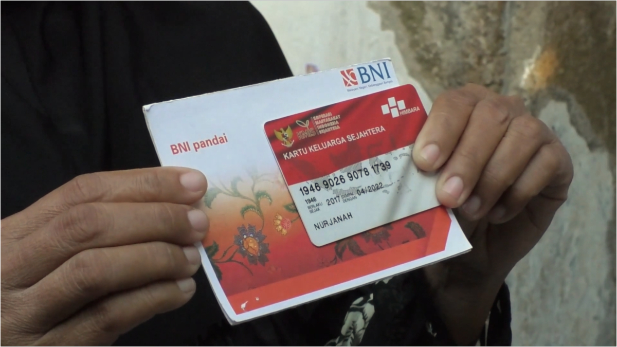 Ilustrasi pencairan bansos melalui KKS Bank Himbara